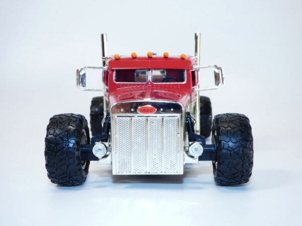 FAST & FURIOUS - Hobbs and Shaw Truck - 1:24 – Image 6