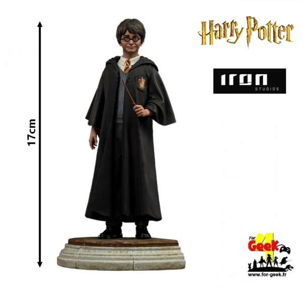 Figurine HARRY POTTER - Harry - Statuette Art Scale 17cm