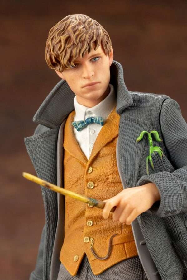 Figurine Harry Potter - Norbert Dragonneau- 18cm – Image 10