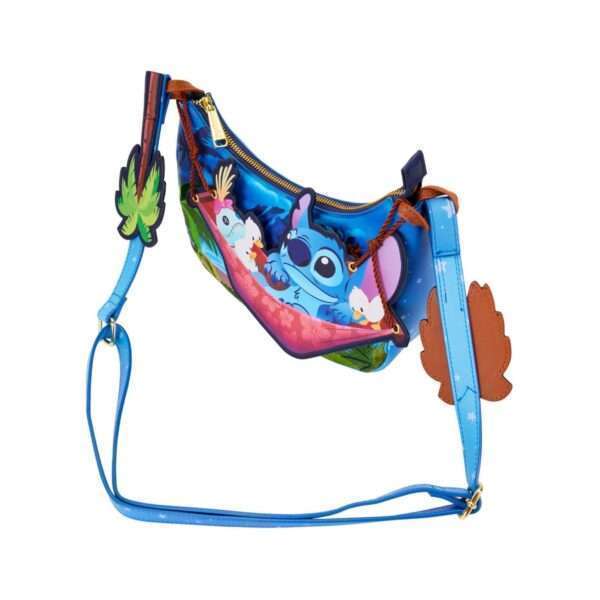 Sac Bandoulière en Nylon LoungeFly - LILO & STITCH - Camping Cuties – Image 3